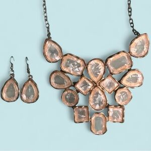 Elegant Gold Necklace and Earring Set